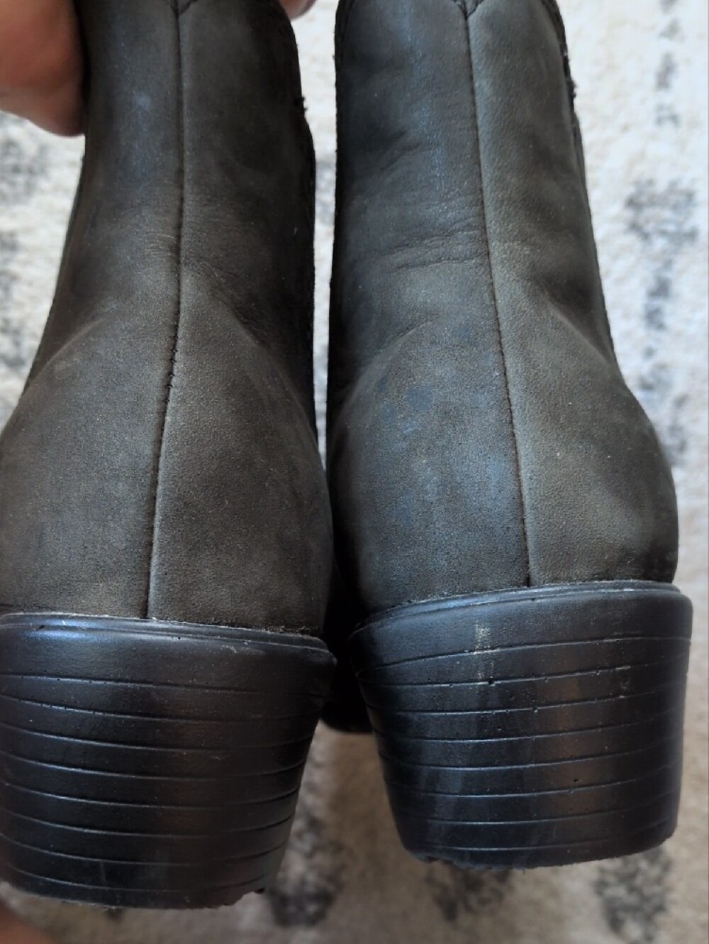 Blundstone Black Suede Chelsea Ankle Boots - Picture 5 of 8